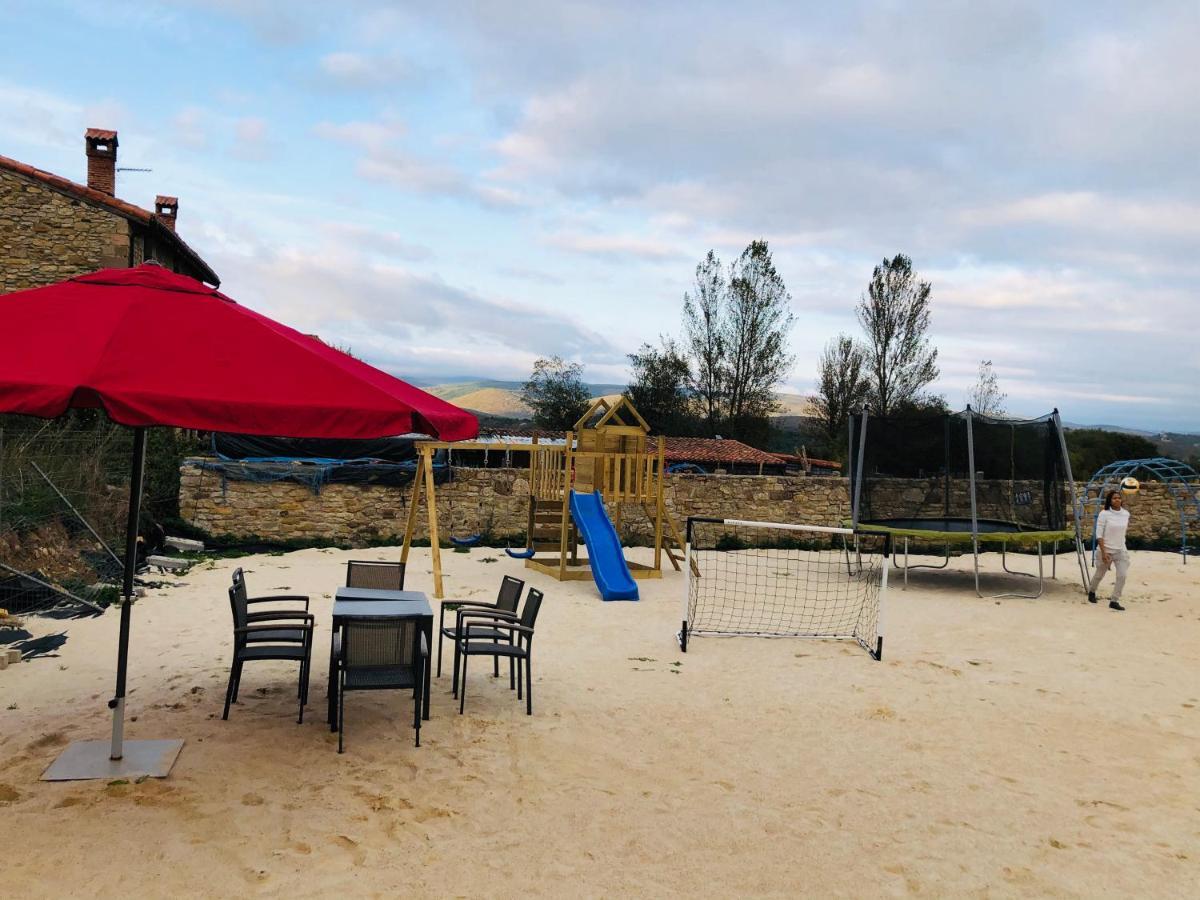 El Valle Perdido Casas Rurales Revelillas Esterno foto